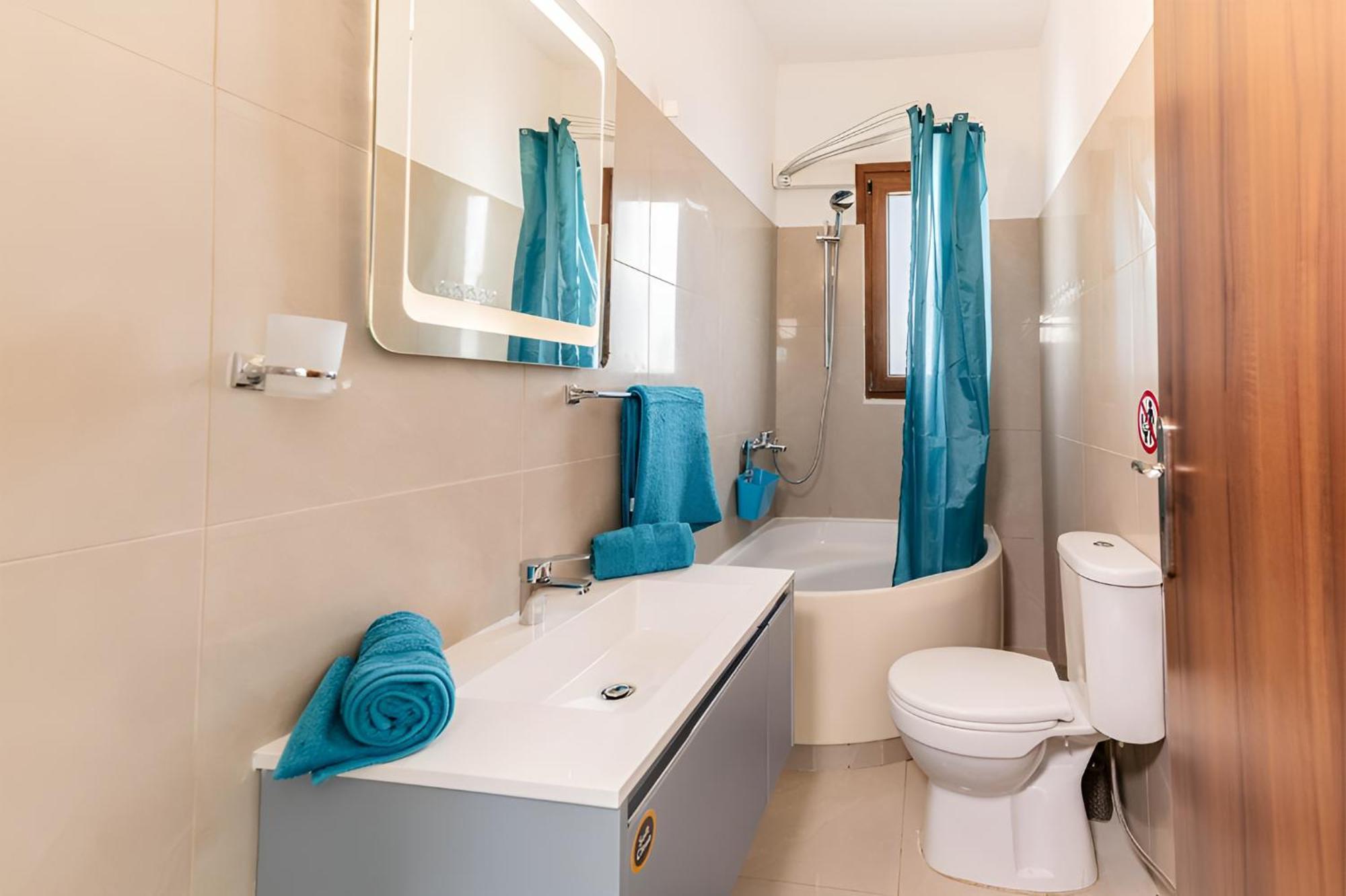 Ciel Blue Villas كوتاري المظهر الخارجي الصورة